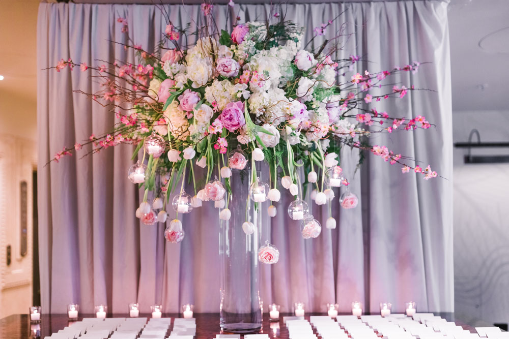 luxury wedding flowers at banking hall in cornhill london by amie bone flowers