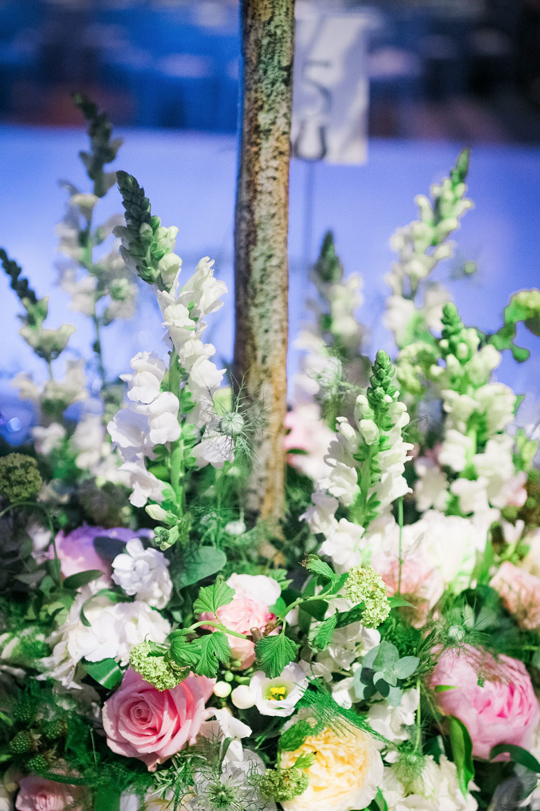 luxury wedding flowers at banking hall in cornhill london by amie bone flowers